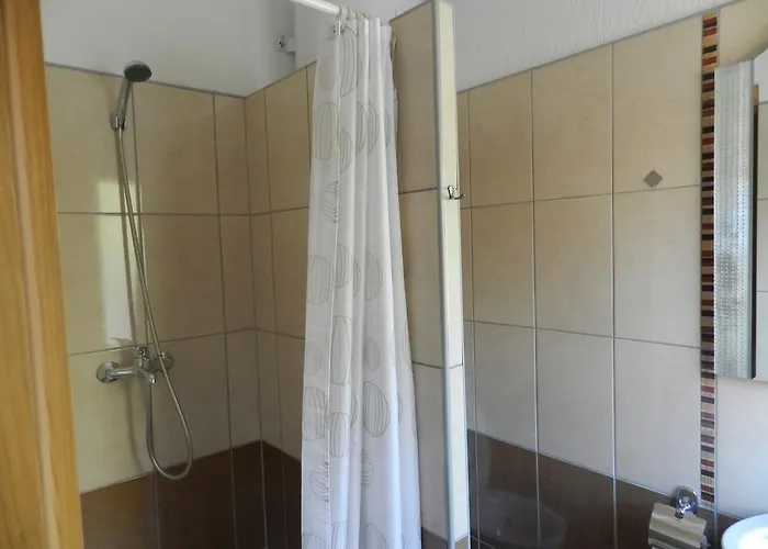 Alojamento de Acomodação e Pequeno-almoço Hum Mostar