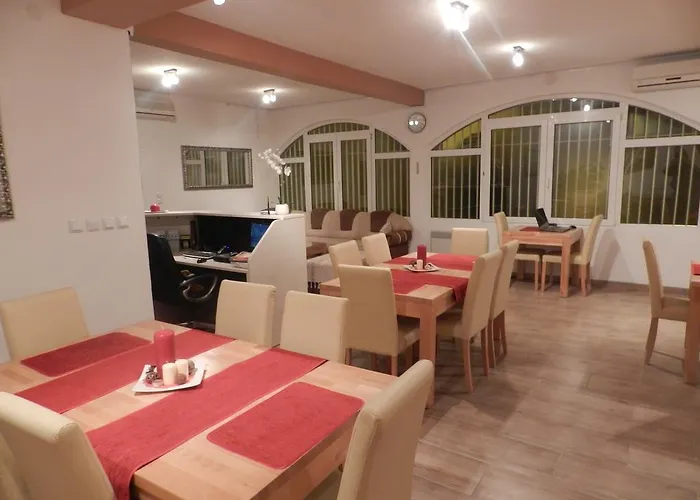 Alojamento de Acomodação e Pequeno-almoço Hum 3*